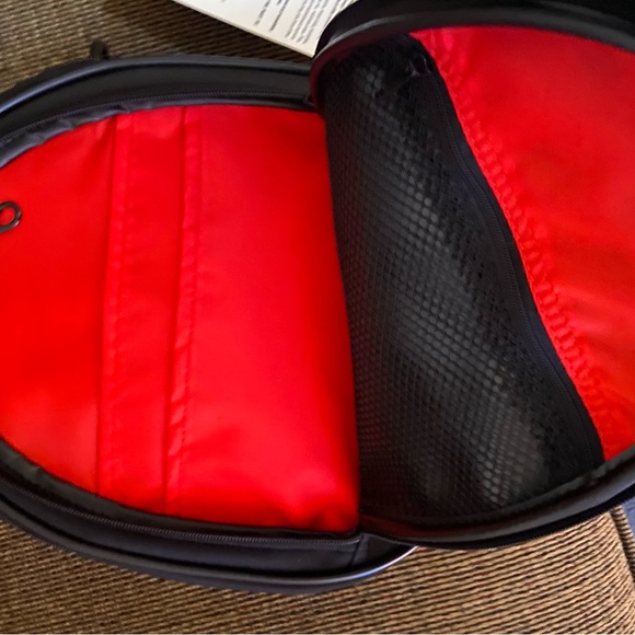 Black Travelpro convertible Bag - Picture 6 of 6